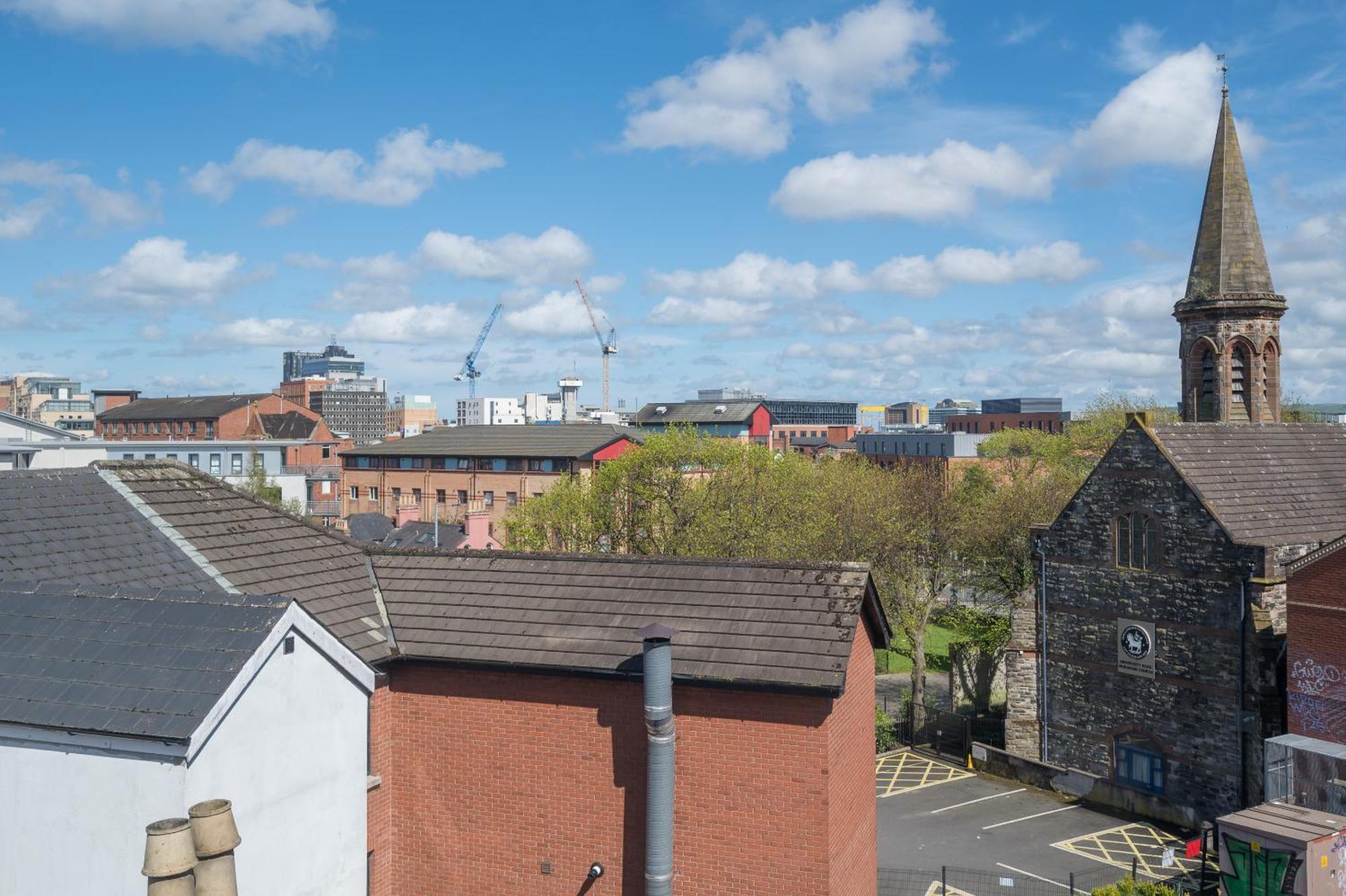 Central Belfast Apartments Queen'S Hideaway Экстерьер фото
