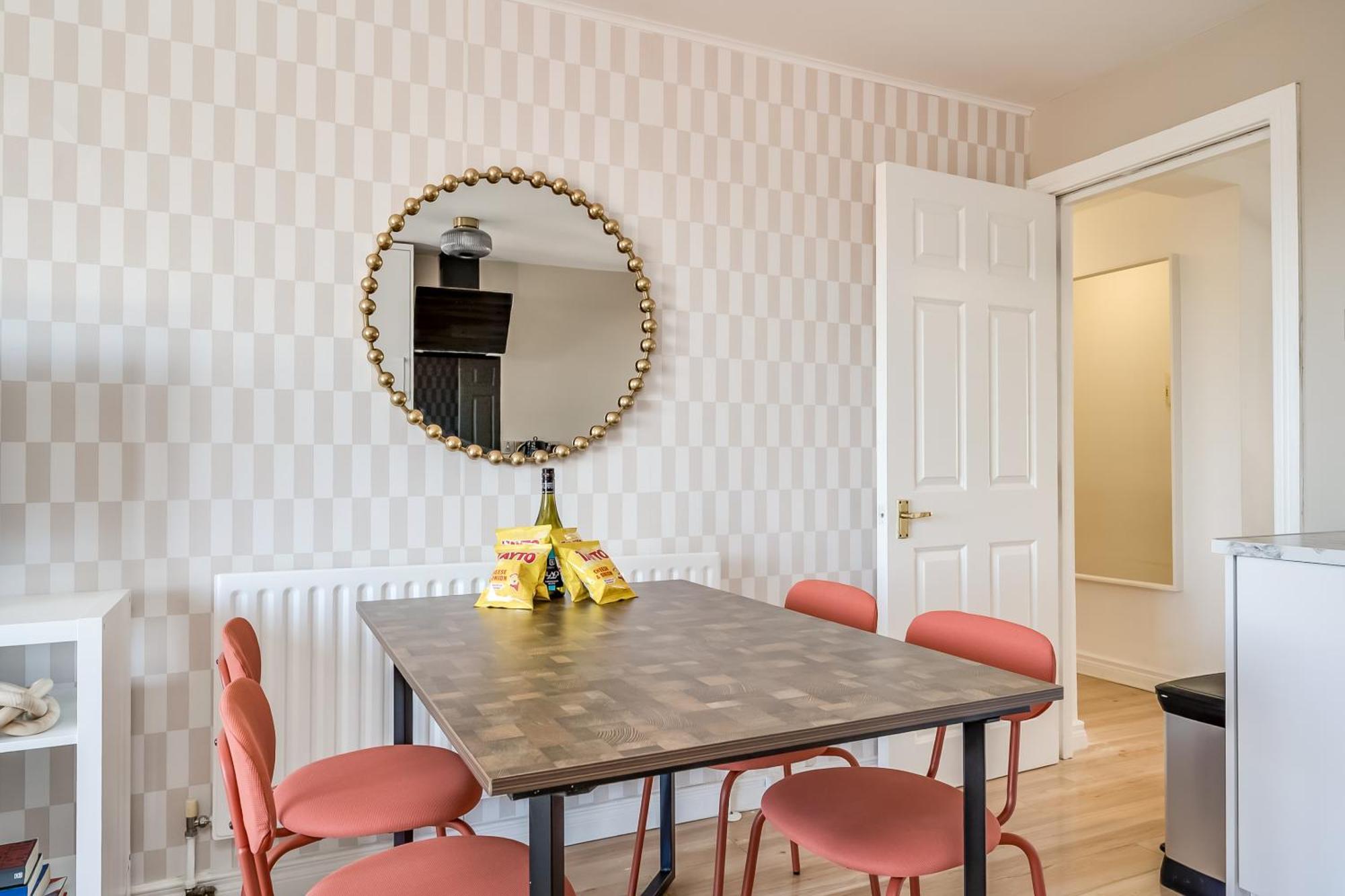 Central Belfast Apartments Queen'S Hideaway Экстерьер фото